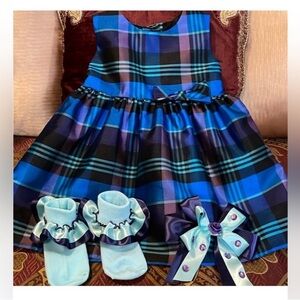 Reina kids dress size 24 months & socks and bow price is firm